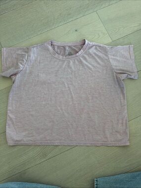 Heathered Pale Pink Boxy Crop Tee